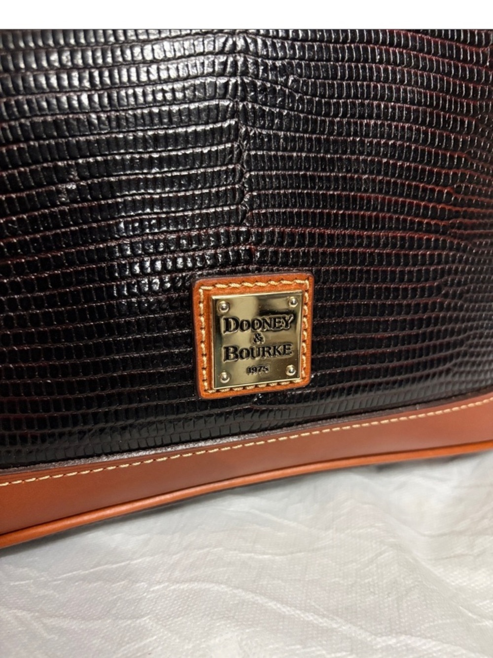 Dooney & Bourke Black Lizard- Embossed Leather Zip Zip Satchel EUC - Picture 4 of 13